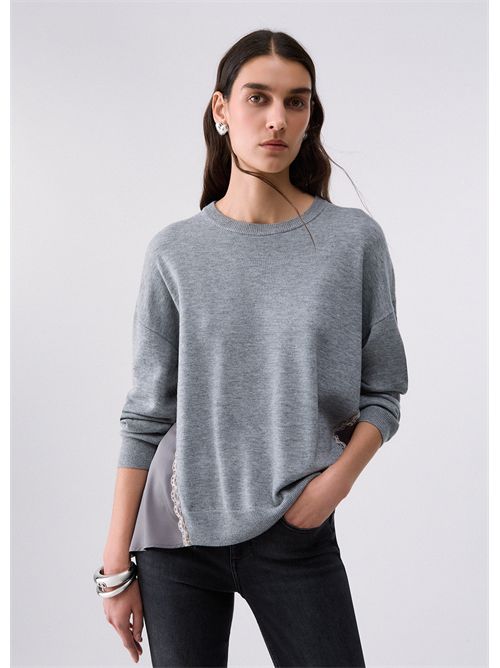 Maglia con inserti in raso